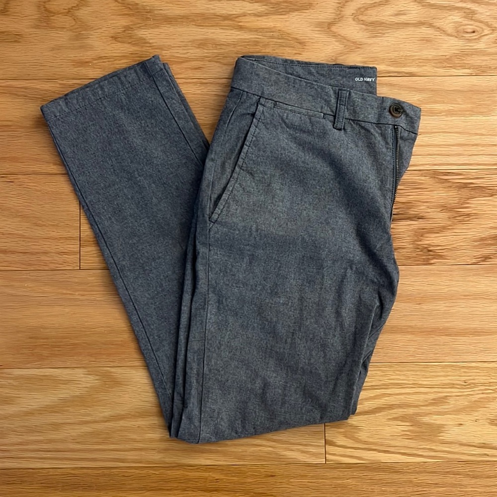 Men’s Slim Khakis